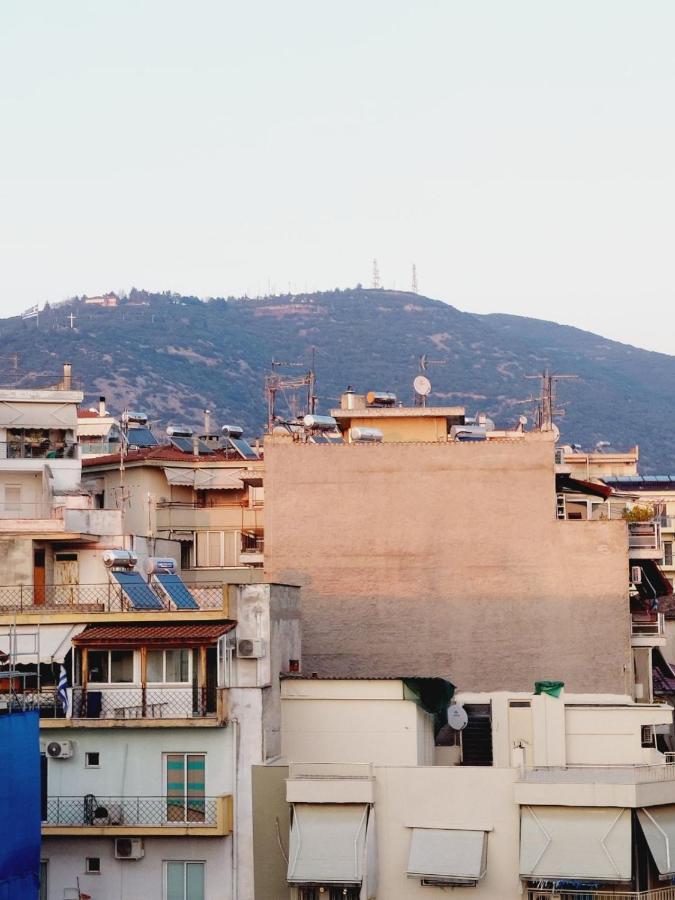 φιλοξενία1 *